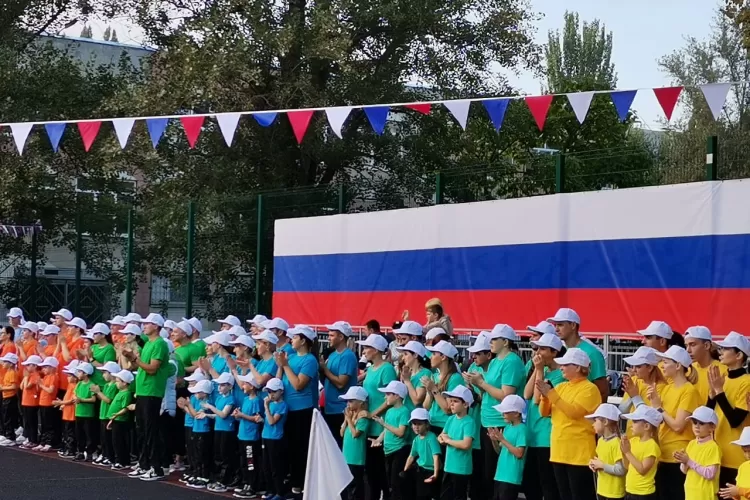 "Папа, мама, я- спортивная семья"!