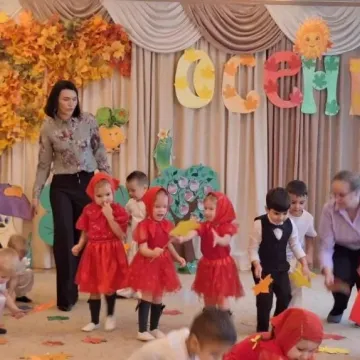 Осенний утренник во 2 младшей группе